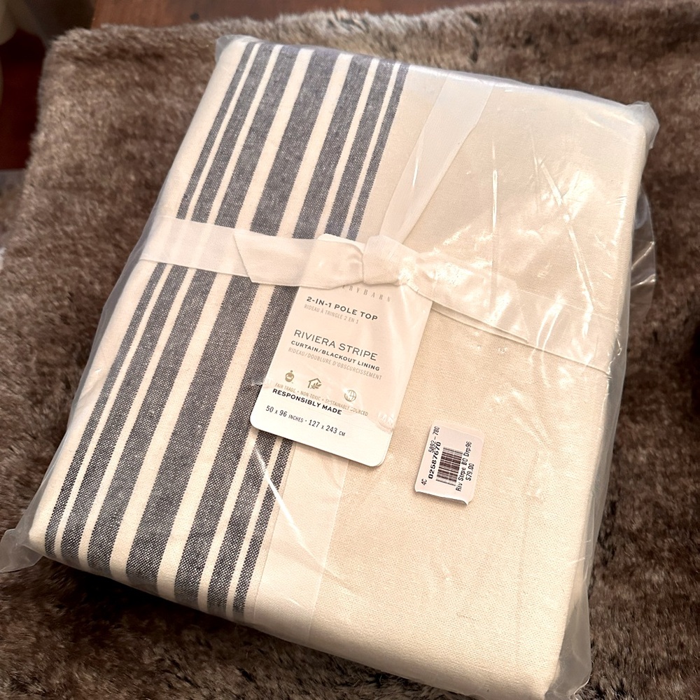 💙 NWT Pottery Barn Riviera Stripe Blackout Curtain 50 X 96 💙